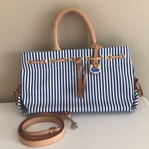 Dooney & Bourke handbag